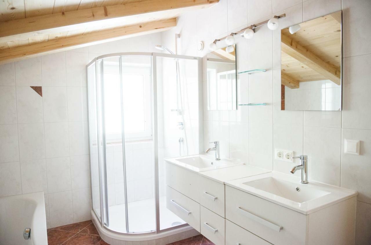Bauernhof Entalhof Villa Финкенберг Екстериор снимка