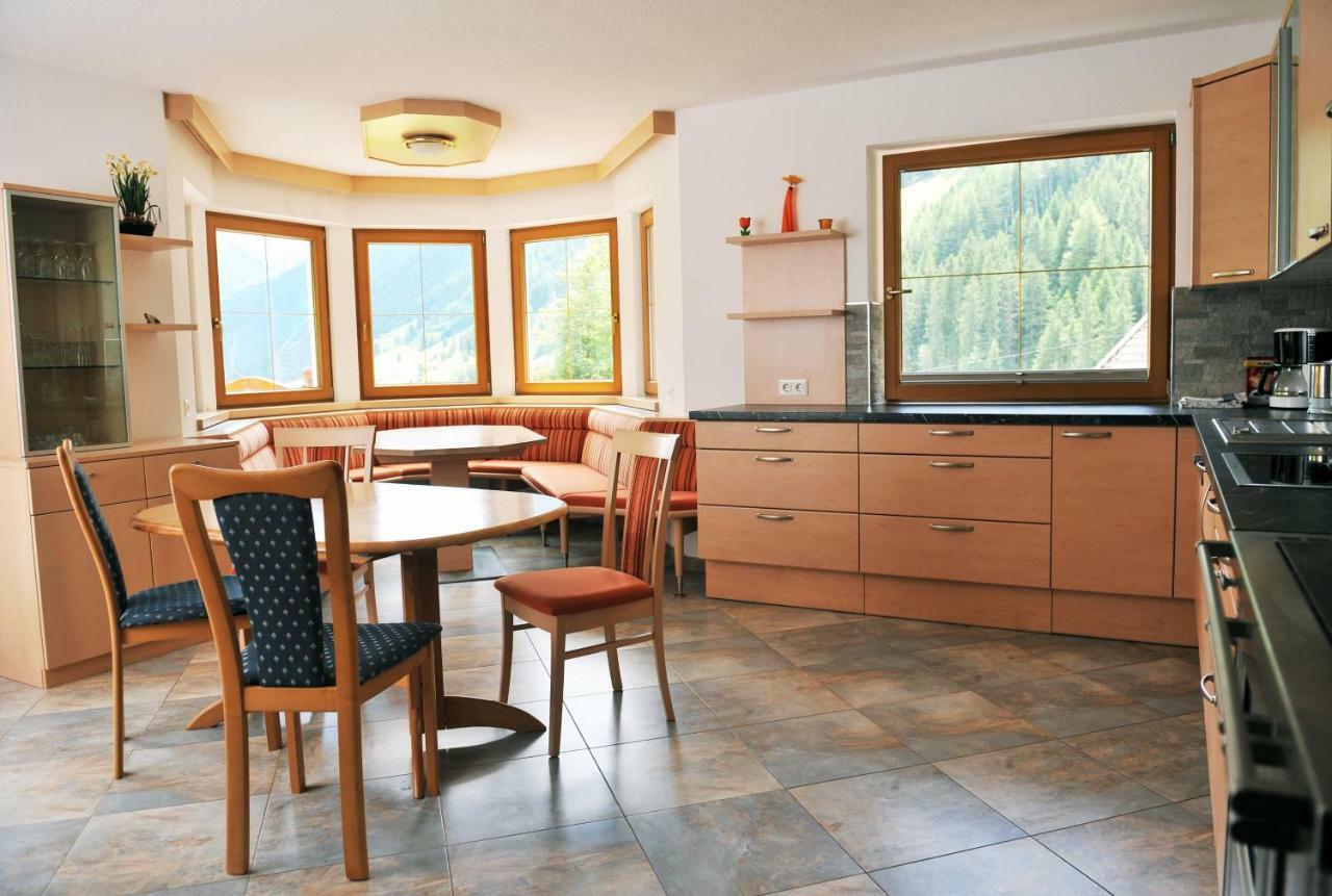 Bauernhof Entalhof Villa Финкенберг Екстериор снимка