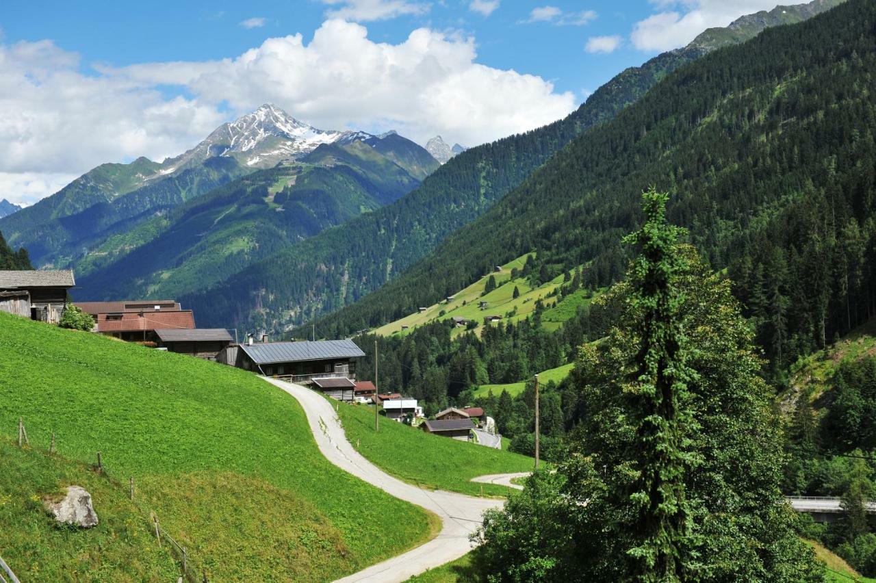 Bauernhof Entalhof Villa Финкенберг Екстериор снимка